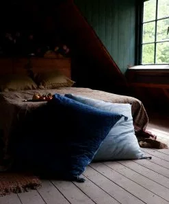 Doing Goods Solid Tie Dye Kussen L - 1.40.10.004.500.5 11 Doing Goods Solid Tie Dye Kussen L - 1.40.10.004.500.5 -TEXTIEL Winkel doing goods solid tie dye kussen l 140100045005 4