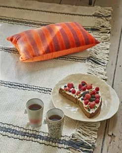 HKliving Gestreept Velvet Kussen -rood/bordeaux 30x50cm -TEXTIEL Winkel hkliving gestreept velvet kussen rood bordeaux 30x 3