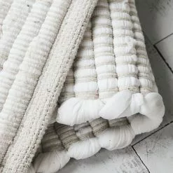 House Doctor Chindi Vloerkleed - Wit 70x160cm -TEXTIEL Winkel house doctor chindi vloerkleed wit 70x160cm 2